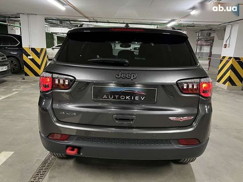 Jeep Compass 2020 - фото 10