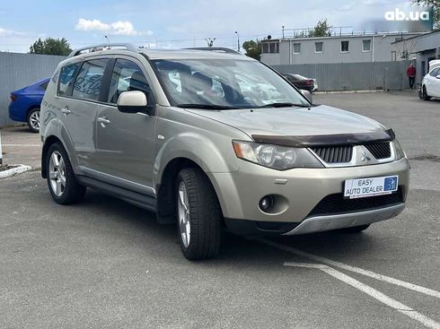 Mitsubishi Outlander XL 2009 - фото 3