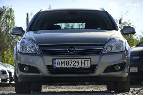 Opel Astra 2009 - фото 4