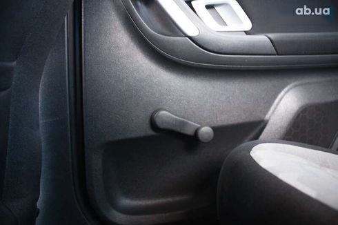Skoda Fabia 2009 - фото 20