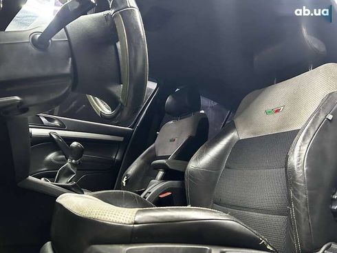 Skoda Octavia 2011 - фото 10