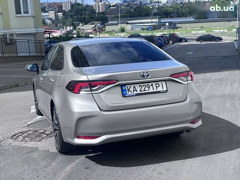 Toyota Corolla 2020 - фото 19