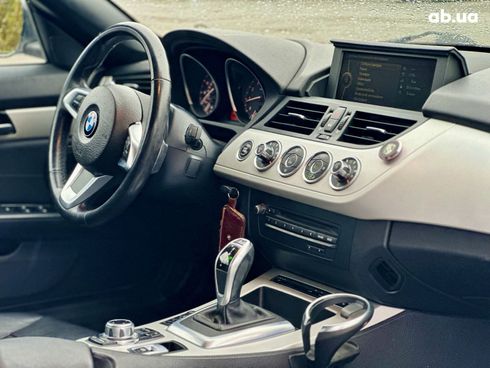 BMW Z4 2012 - фото 13