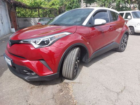Toyota C-HR 2018 вишневый - фото 16
