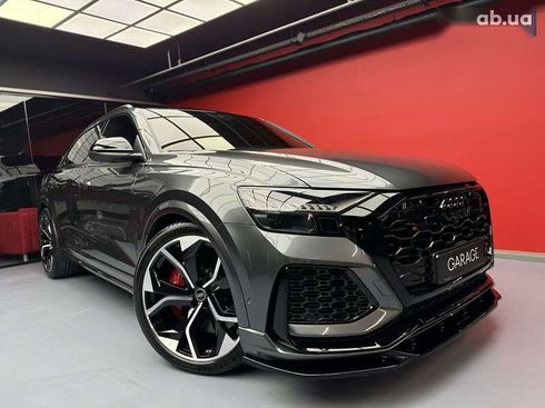 Audi RS Q8 2021 - фото 11