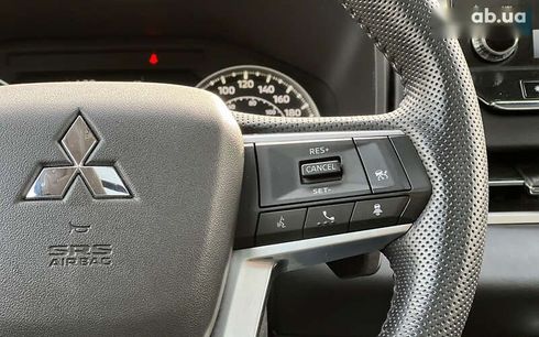 Mitsubishi Outlander 2022 - фото 13