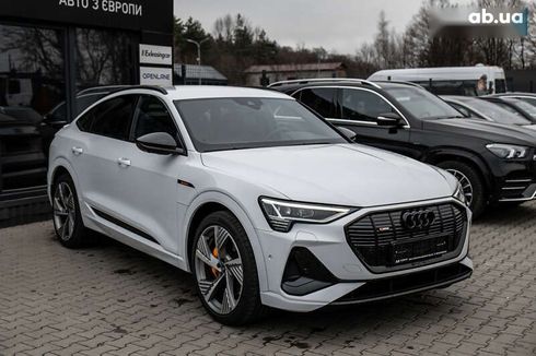 Audi E-Tron 2022 - фото 7