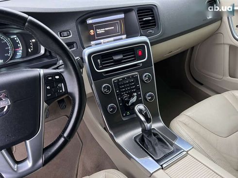 Volvo S60 2014 - фото 22