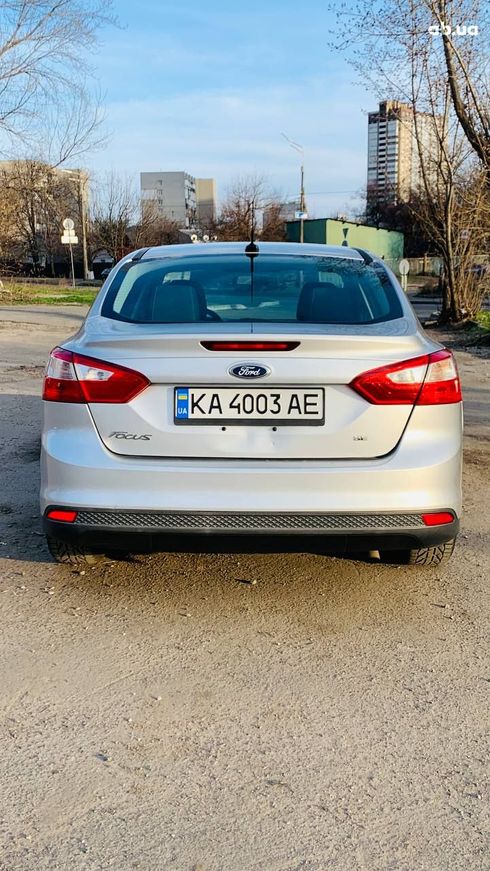Ford Focus 2014 серебристый - фото 5