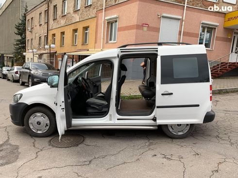 Volkswagen Caddy 2012 белый - фото 47
