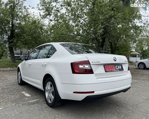 Skoda Octavia 2018 - фото 15