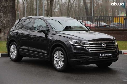 Volkswagen Touareg 2018 - фото 3