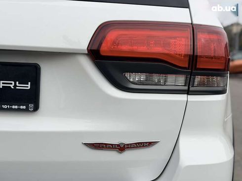 Jeep Grand Cherokee 2018 - фото 8