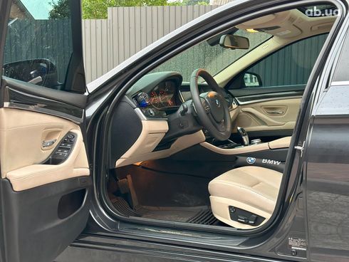 BMW 5 серия 2010 черный - фото 34