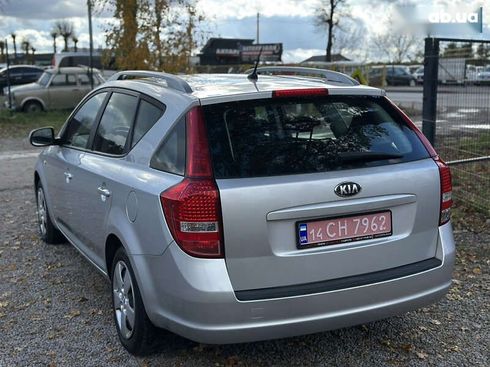 Kia Cee'd 2011 - фото 15