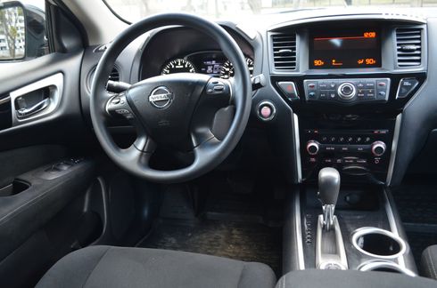 Nissan Pathfinder 2016 серый - фото 12