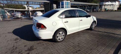 Volkswagen Polo 2016 белый - фото 7