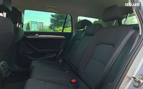 Volkswagen Passat 2021 - фото 12