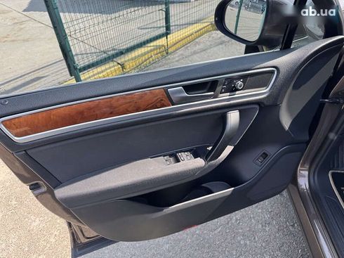 Volkswagen Touareg 2012 - фото 18