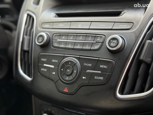 Ford Focus 2016 красный - фото 55