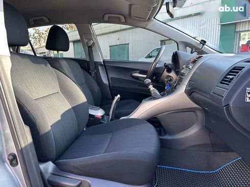Toyota Auris 2008 - фото 26