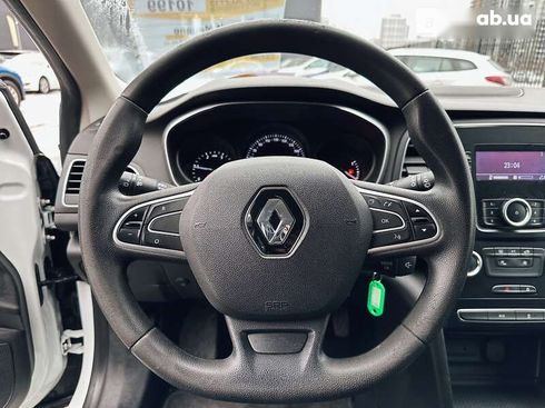 Renault Megane 2016 - фото 10