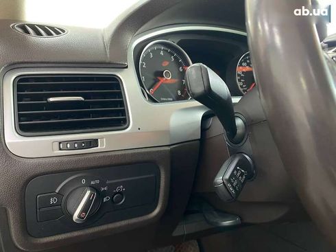 Volkswagen Touareg 2012 - фото 23