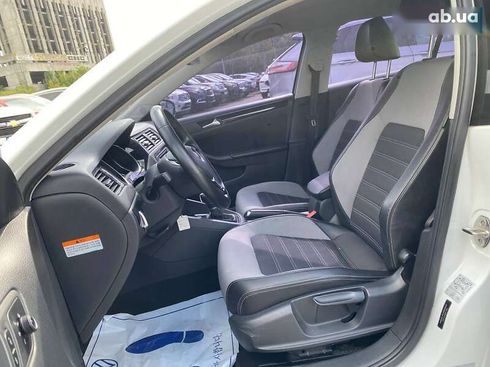Volkswagen Jetta 2015 - фото 18