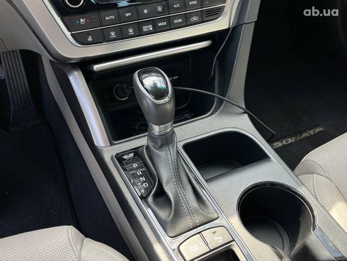 Hyundai Sonata 2015 черный - фото 13