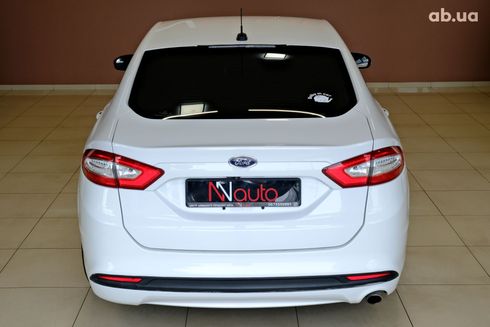 Ford Fusion 2017 белый - фото 6