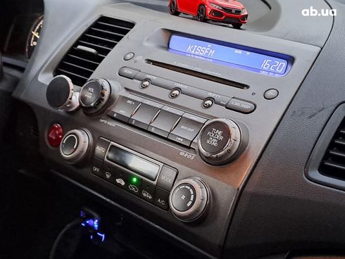 Honda Civic 2007 красный - фото 9