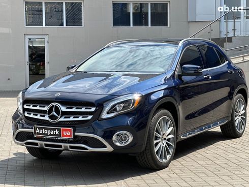 Mercedes-Benz GLA-Класс 2019 синий - фото 15