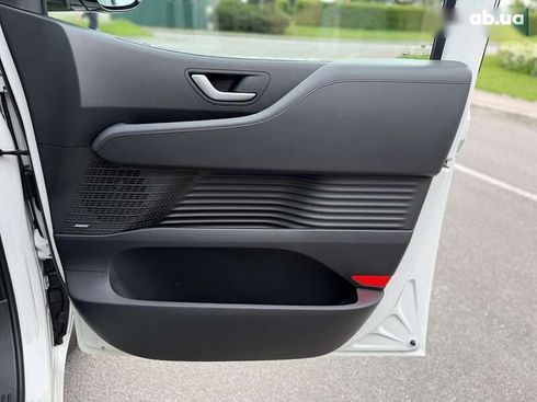 Hyundai Staria 2021 - фото 28