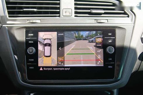 Volkswagen Tiguan 2021 - фото 25