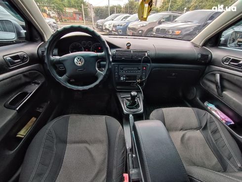 Volkswagen Passat 2002 серый - фото 20