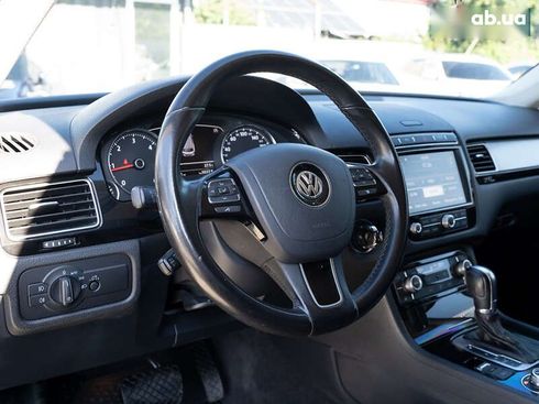 Volkswagen Touareg 2016 - фото 22