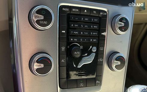 Volvo V60 2016 - фото 17