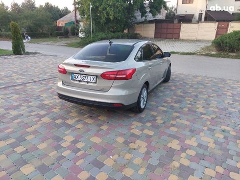 Ford Focus 2015 - фото 13