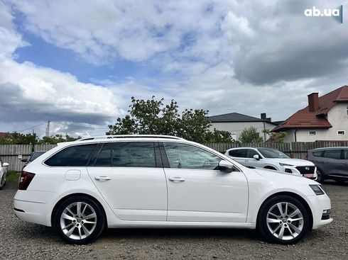 Skoda Octavia 2020 - фото 9