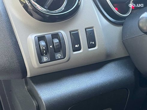 Renault Trafic 2018 белый - фото 56