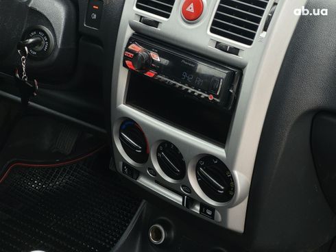 Hyundai Getz 2008 золотистый - фото 5