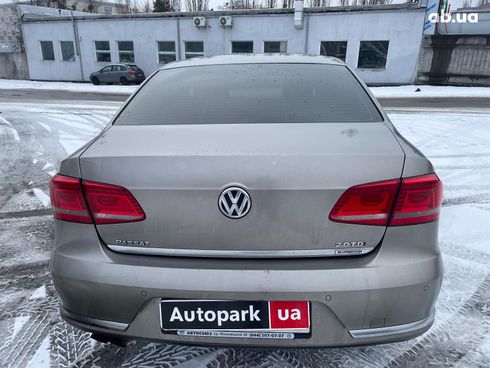 Volkswagen passat b7 2014 коричневый - фото 6