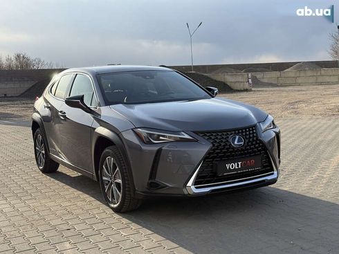 Lexus UX 2020 - фото 20