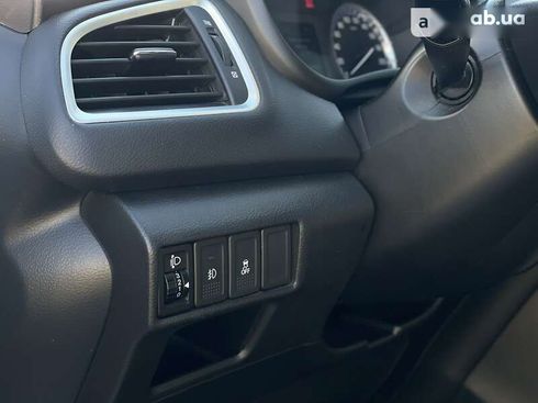 Suzuki SX4 2019 - фото 13