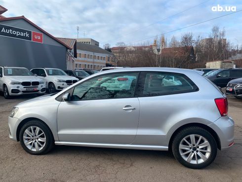 Volkswagen Polo 2015 серый - фото 13