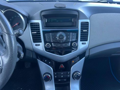 Chevrolet Cruze 2010 серый - фото 26