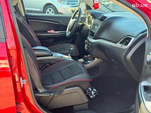 Dodge Journey 2018 красный - фото 27