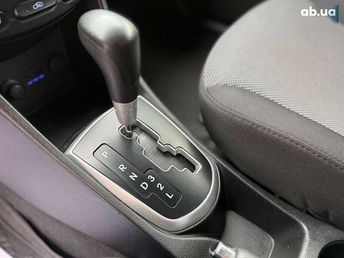 Hyundai Accent 2013 - фото 18