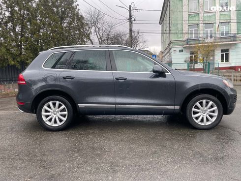 Volkswagen Touareg 2010 черный - фото 7