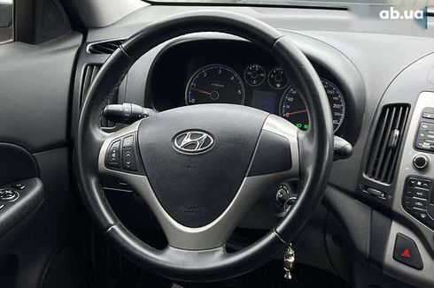 Hyundai i30 2010 - фото 14